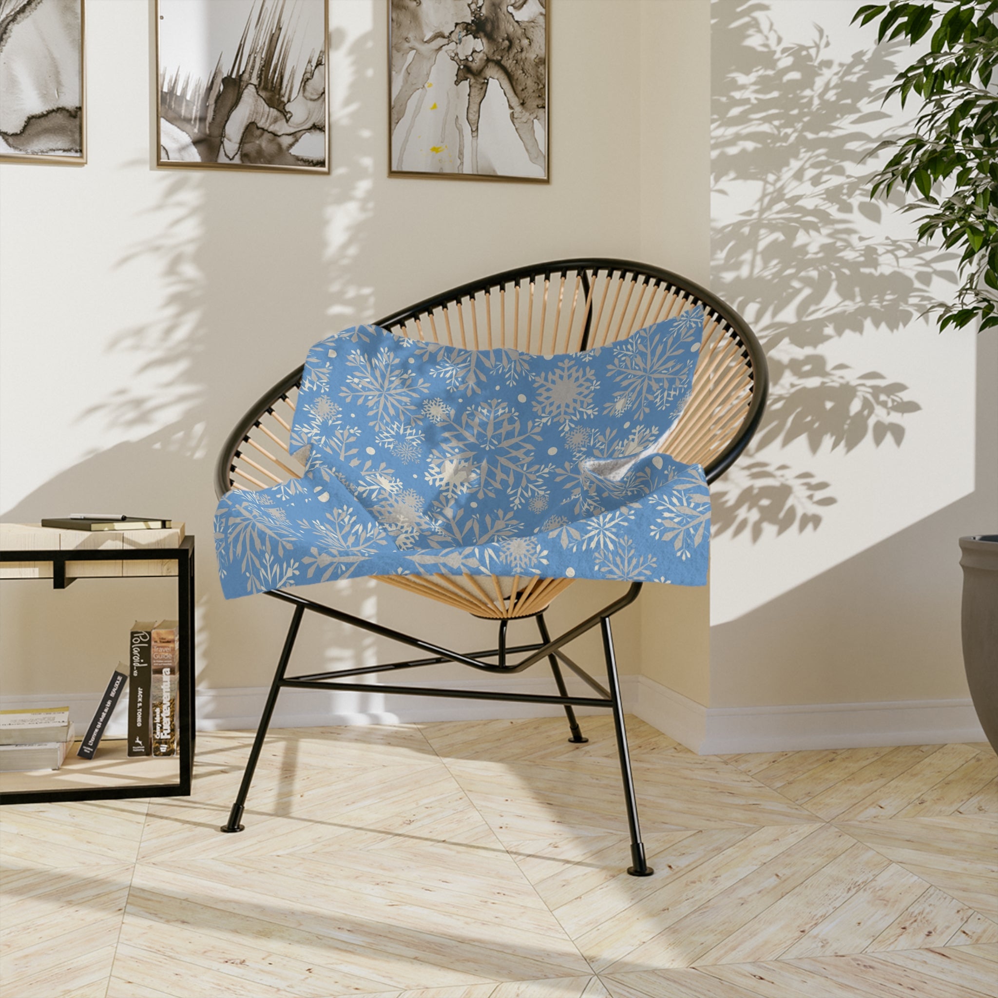 Cozy Winter Blanket, Soft Microfiber Throw for Christmas, Snowflake Design, Holiday Decor, Warm Gift