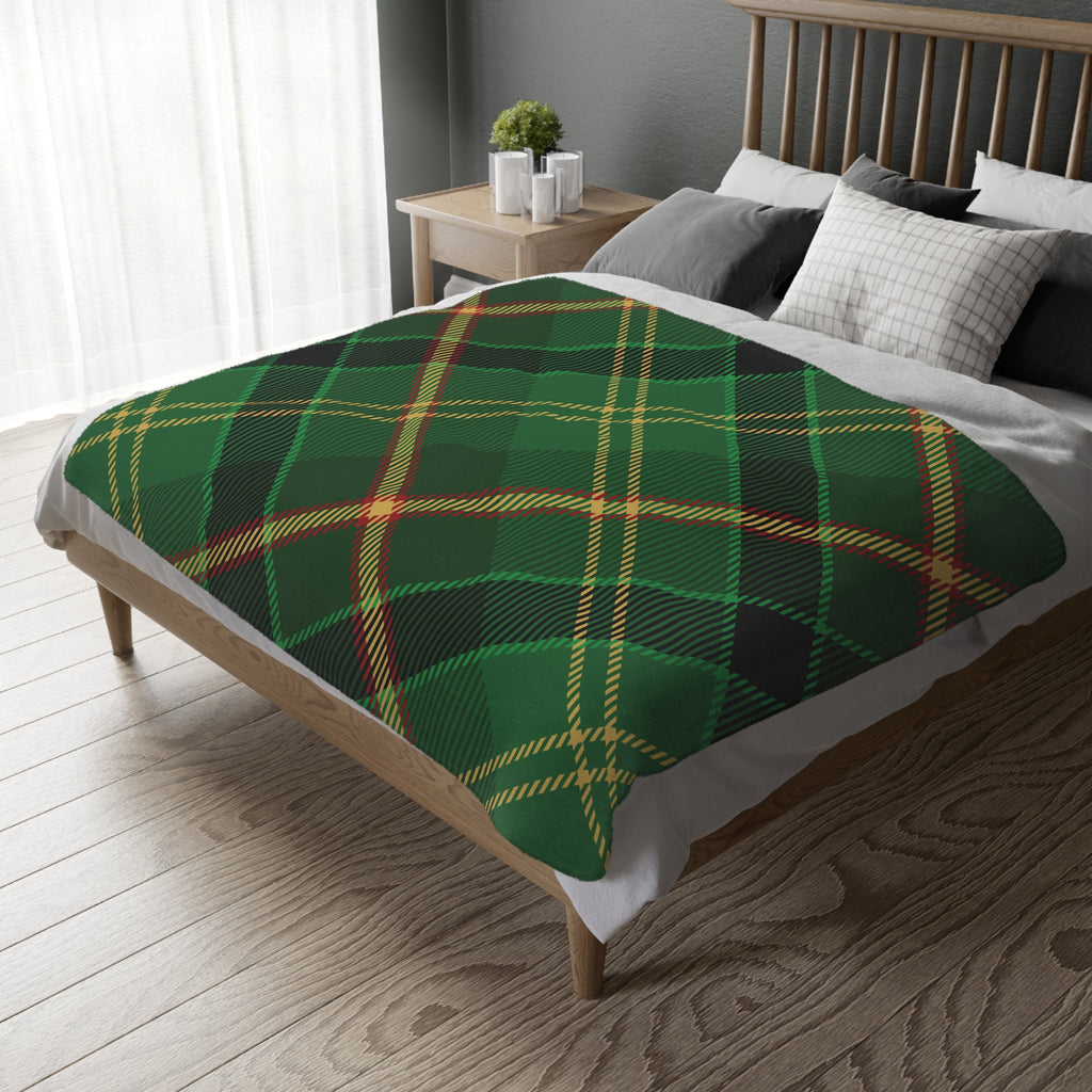 Cozy Plaid Velveteen Microfiber Blanket, Two-Sided Print, Perfect Gift for Cozy Nights, Home Decor, Holiday Snuggles, Green Blanket